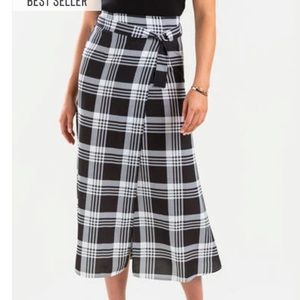 NWT buckle plaid midi skirt with slit